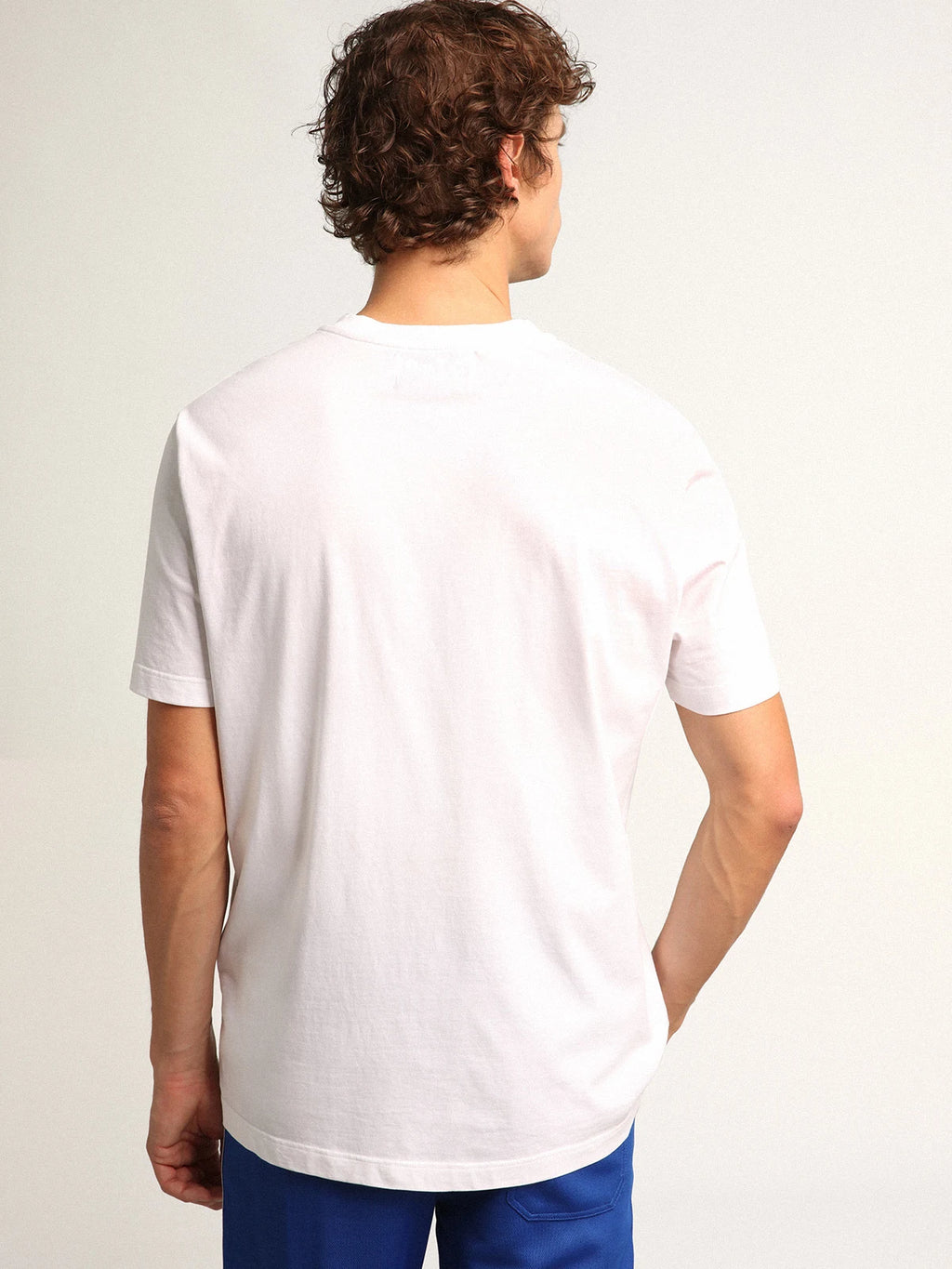 T-shirt bianca Collezione Star con stella rossa a contrasto sul davanti