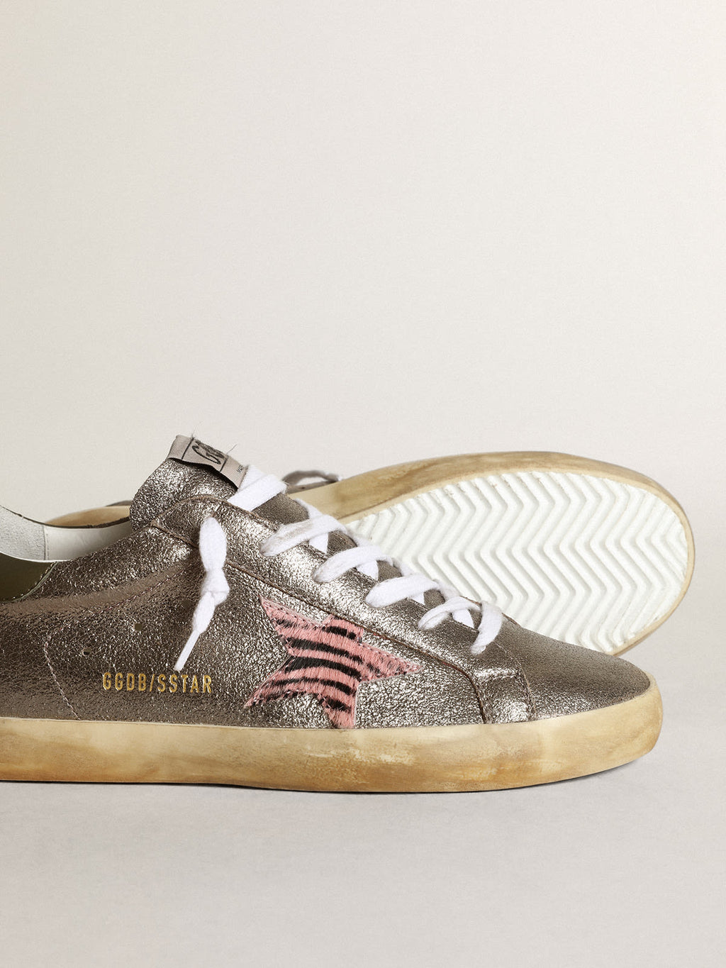 Super-Star LTD in suede laminato grigio con stella in cavallino