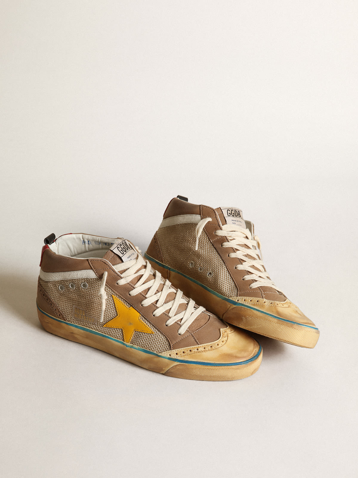 Sneaker Mid Star in rete beige e nabuk color tortora con stella in pelle gialla