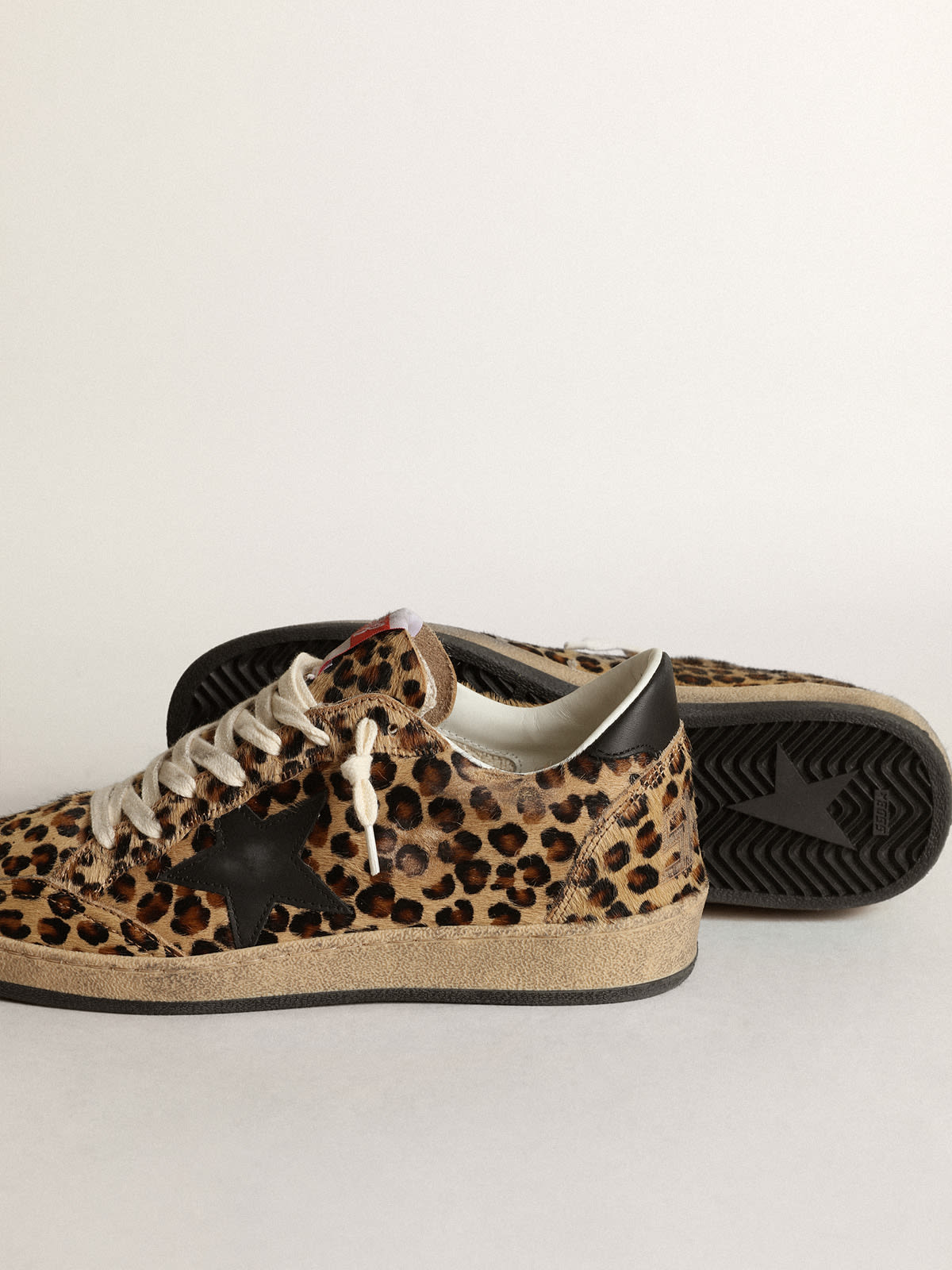 Ball Star in cavallino leo con stella e talloncino in pelle nera