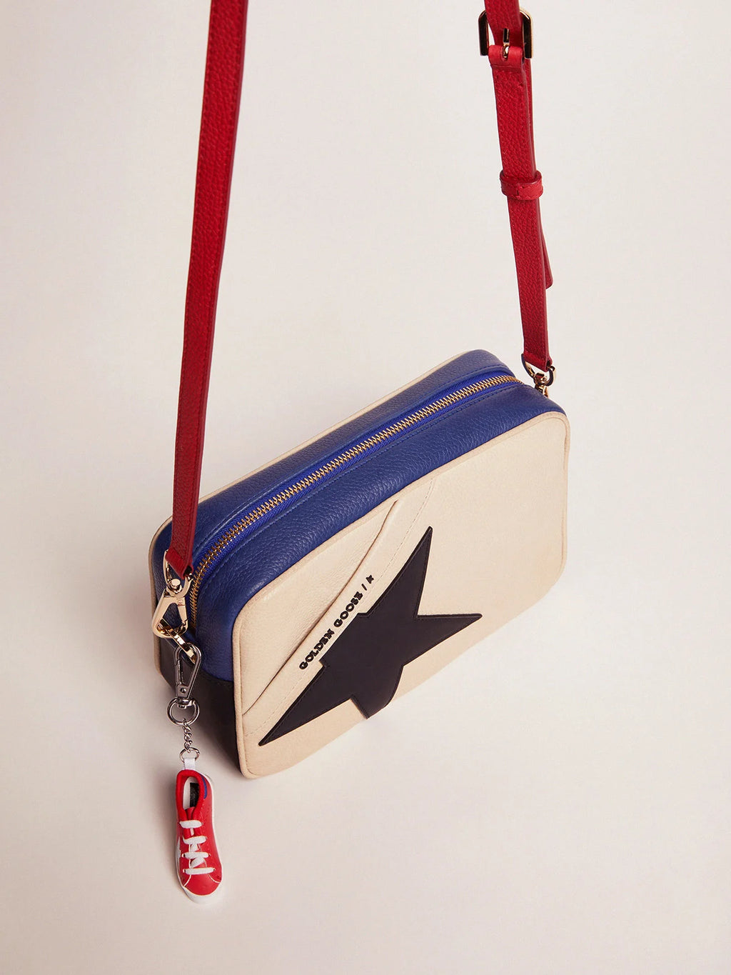 Borsa Star Bag in pelle granata con stella nera
