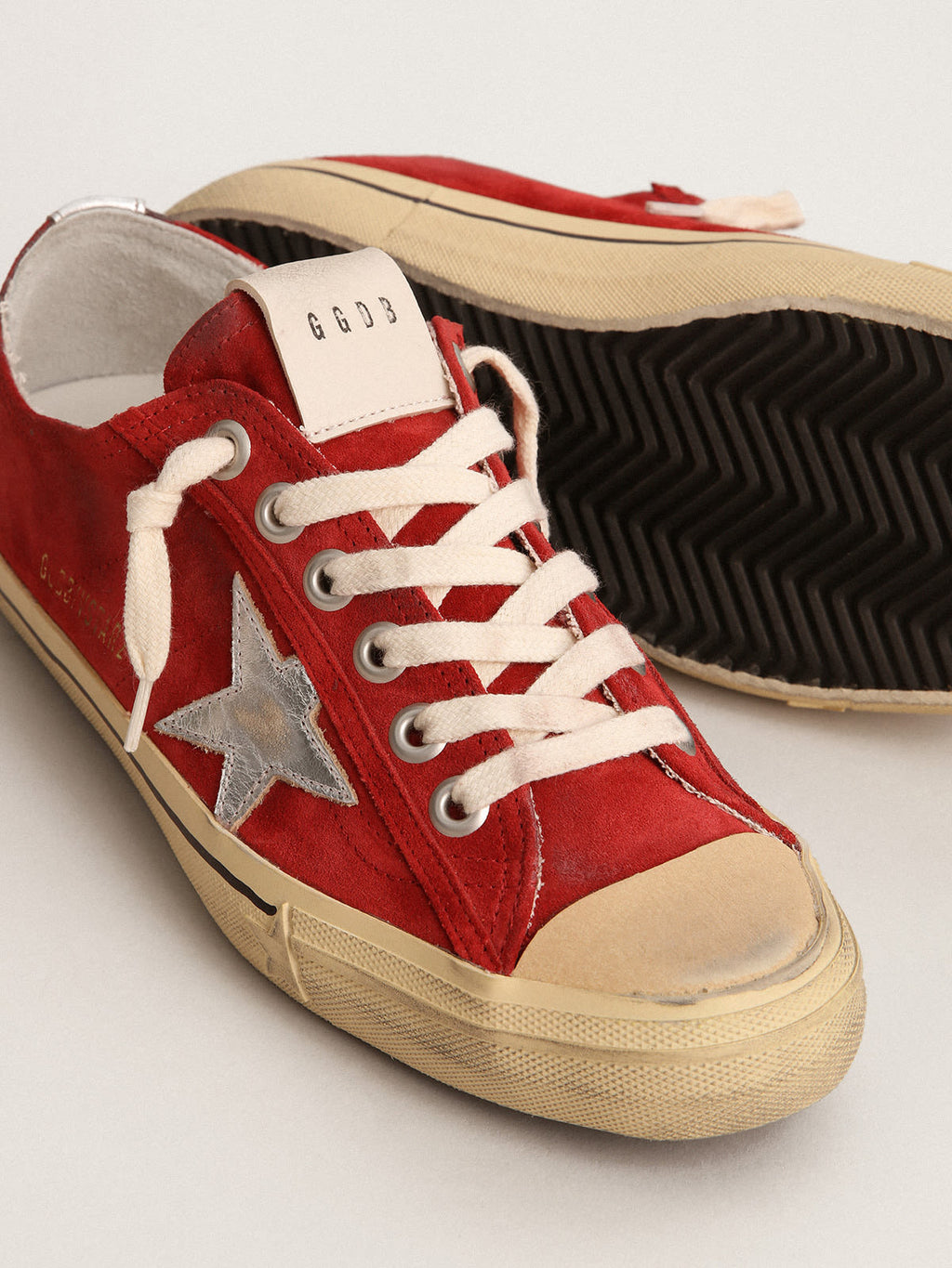 Sneaker V-Star LTD in suede color rosso scuro con stella in pelle laminata color argento
