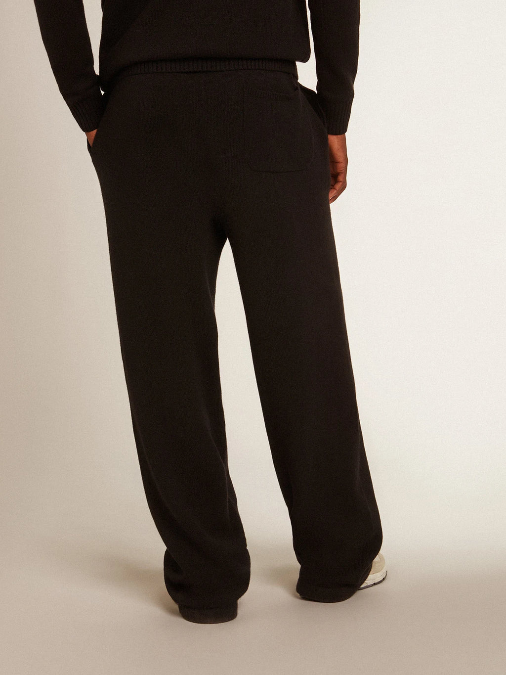 Pantalone jogging uomo misto cashmere di colore nero