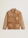 Giacca in pelle color sabbia con patch e chiusura con zip