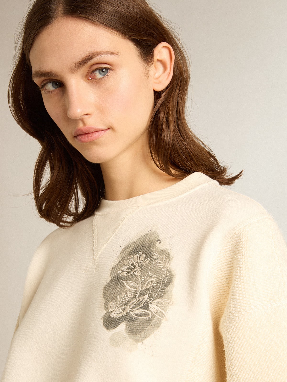 Felpa cropped in cotone color bianco vissuto