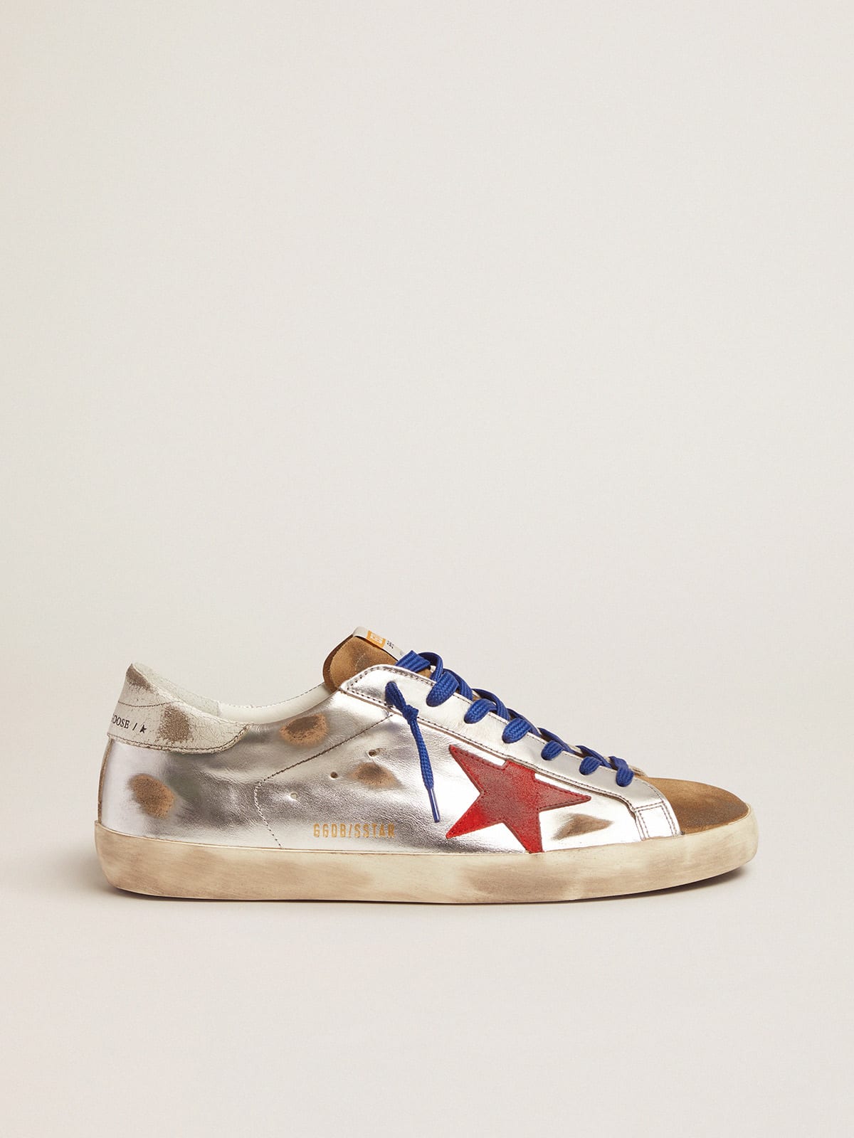 Sneakers Super-Star in pelle laminata e suede con stella rossa