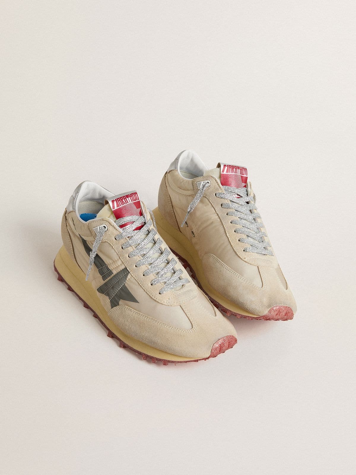Men’s Marathon with beige nylon upper and gray star
