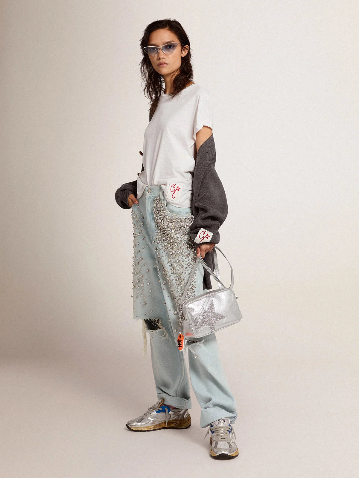 Borsa Star Bag argentata in pelle laminata con stella Swarovski