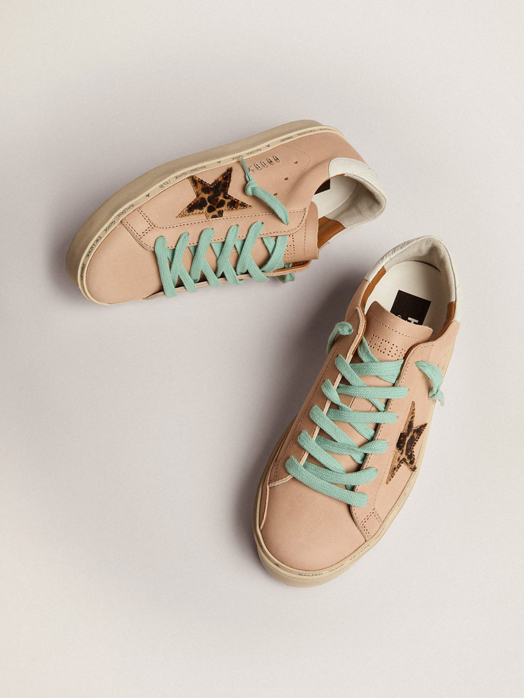 Sneaker Hi Star con stella in cavallino leopardato e talloncino in pelle bianca con stampa coccodrillo