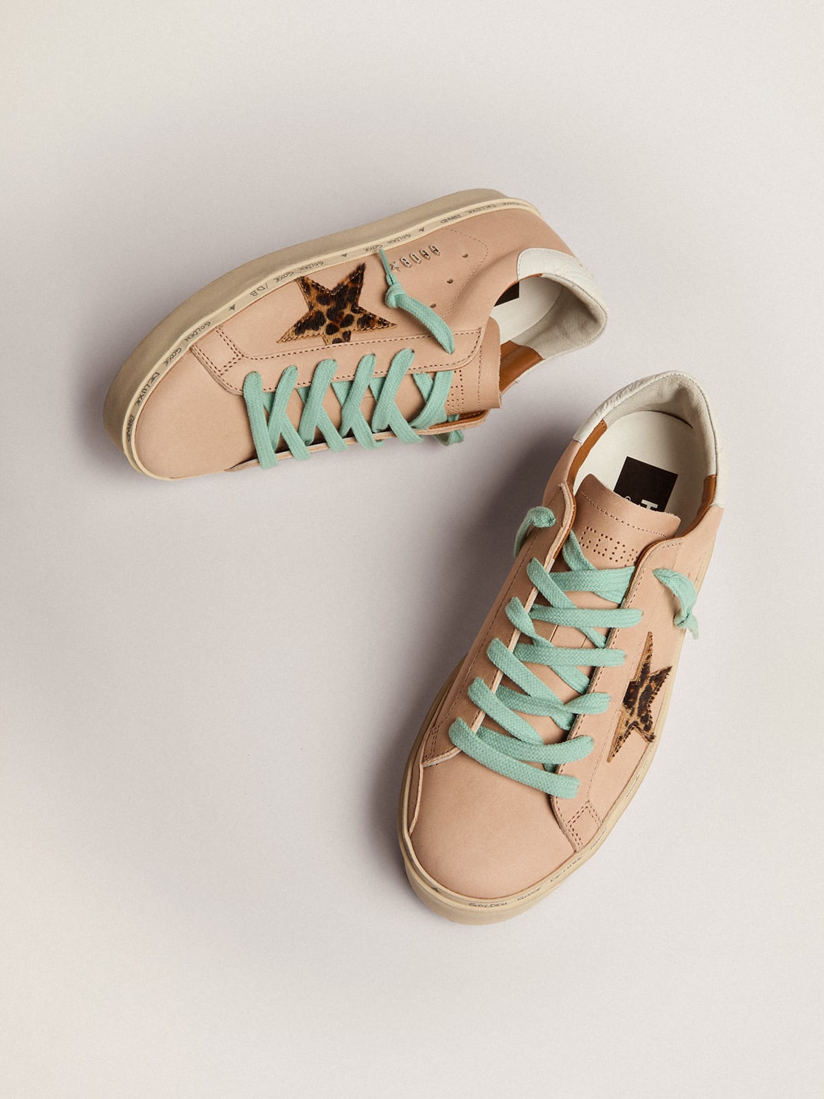 Sneaker Hi Star con stella in cavallino leopardato e talloncino in pelle bianca con stampa coccodrillo
