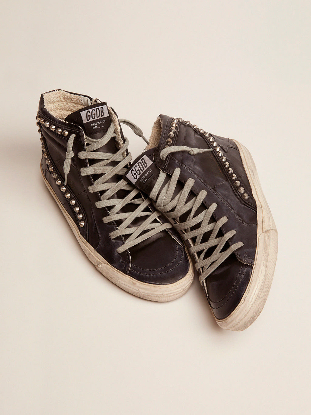 Sneakers Slide uomo con borchie applicate