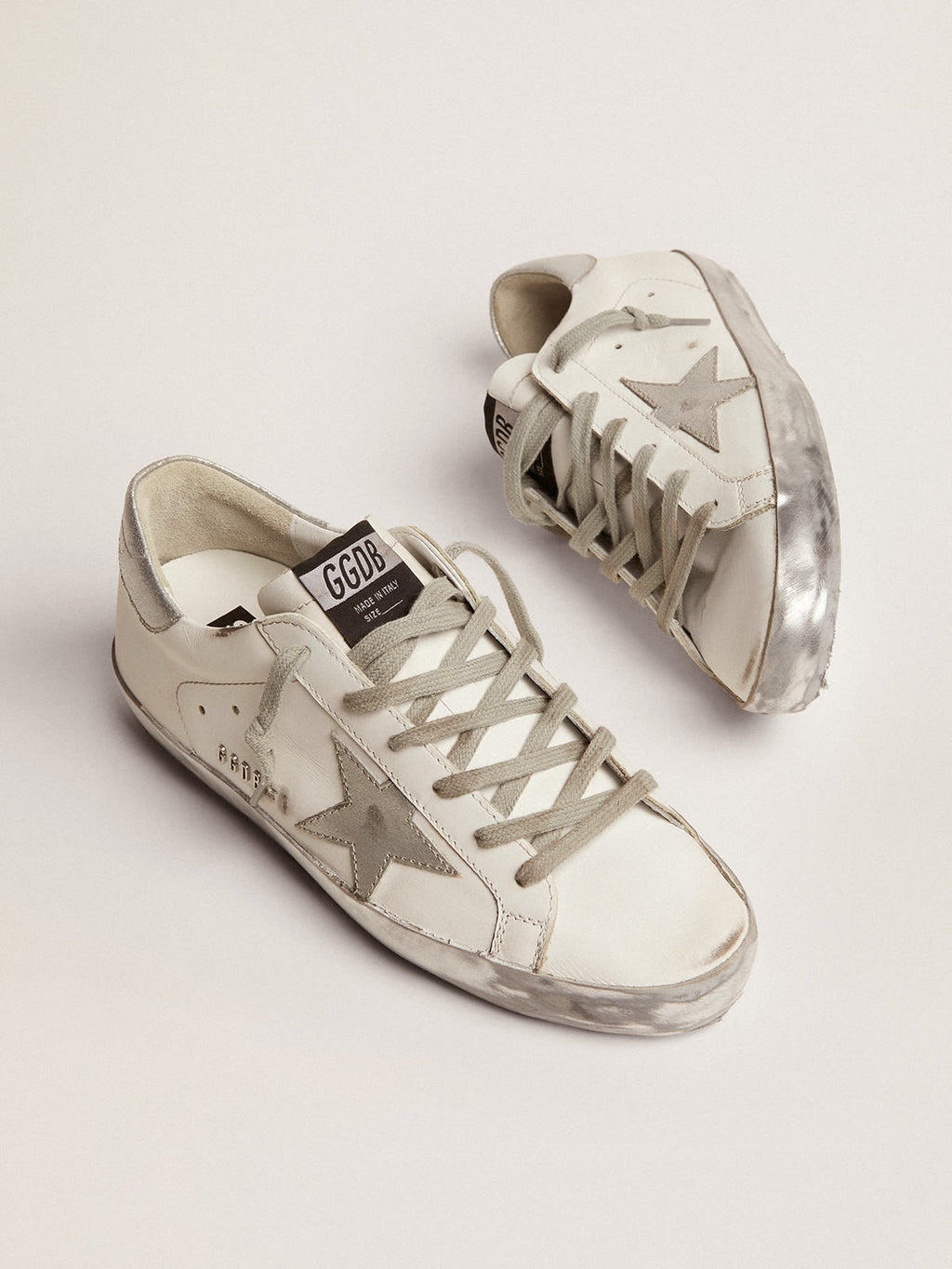 Sneakers Super-Star con foxing sparkle argento e metal studs lettering