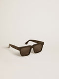 Square-style Jamie sunglasses with black frame and gold logo