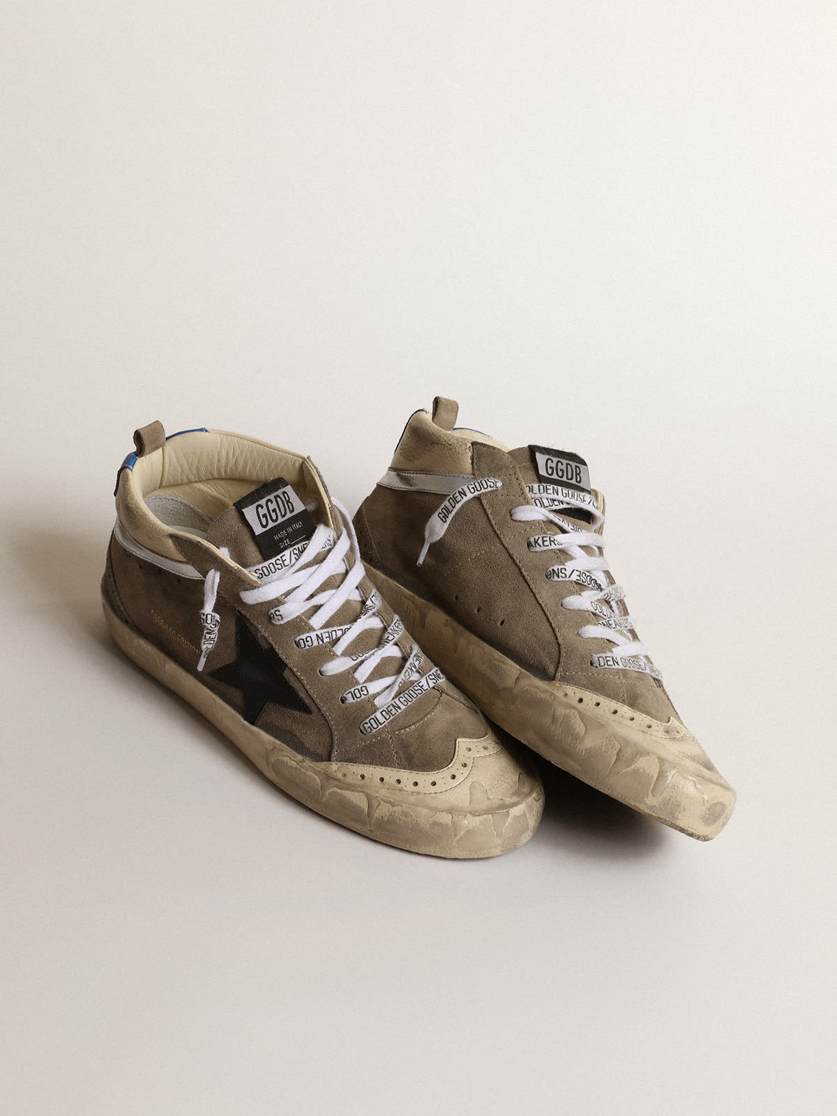 Mid Star LAB donna in suede grigia con stella nera