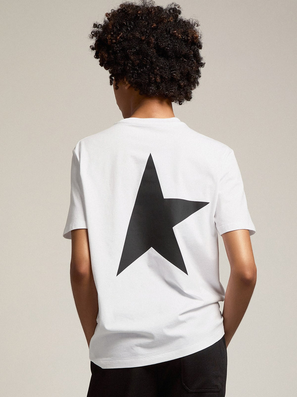 T-shirt bianca donna Collezione Star con logo e stella neri a contrasto