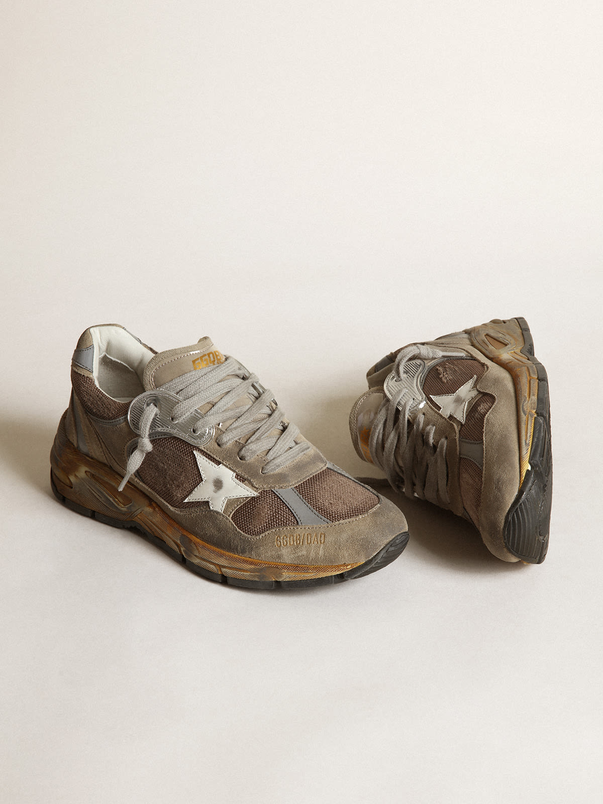 Sneaker Dad-Star uomo in rete e suede color tortora con stella in pelle bianca