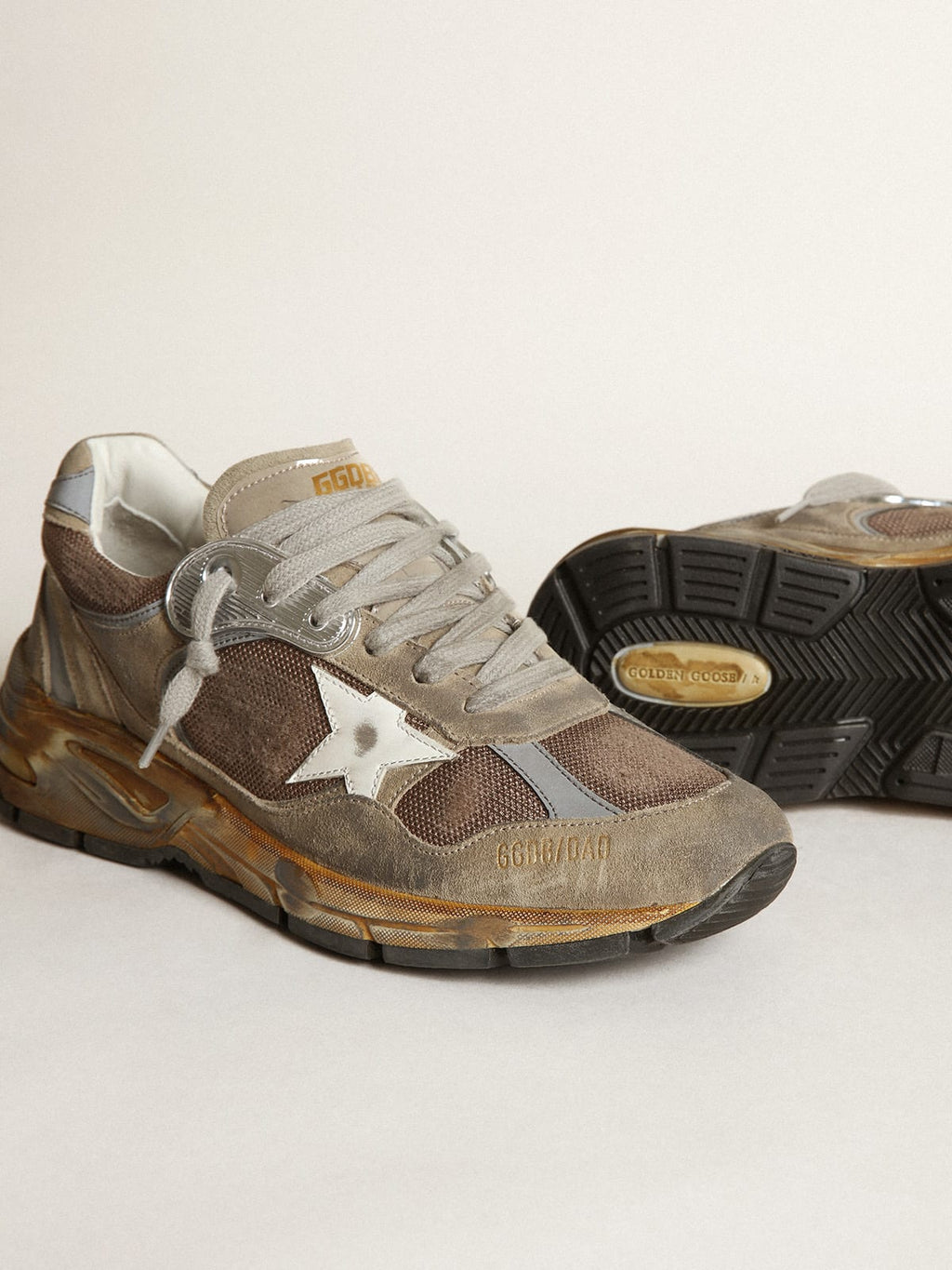 Sneaker Dad-Star uomo in rete e suede color tortora con stella in pelle bianca