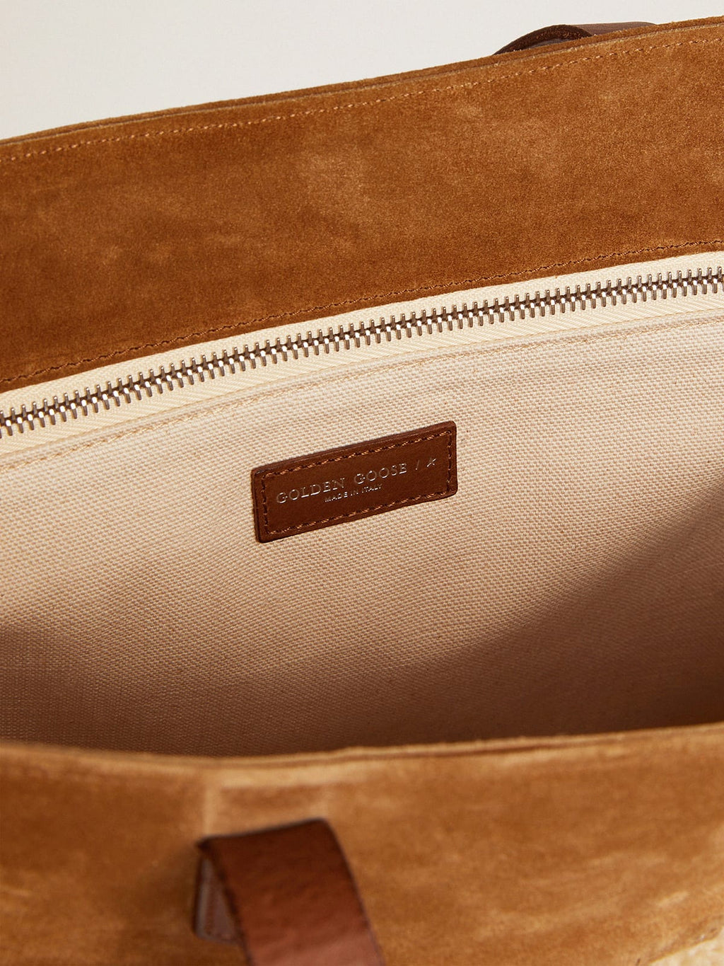 Borsa California Bag North-South in pelle scamosciata con shearling