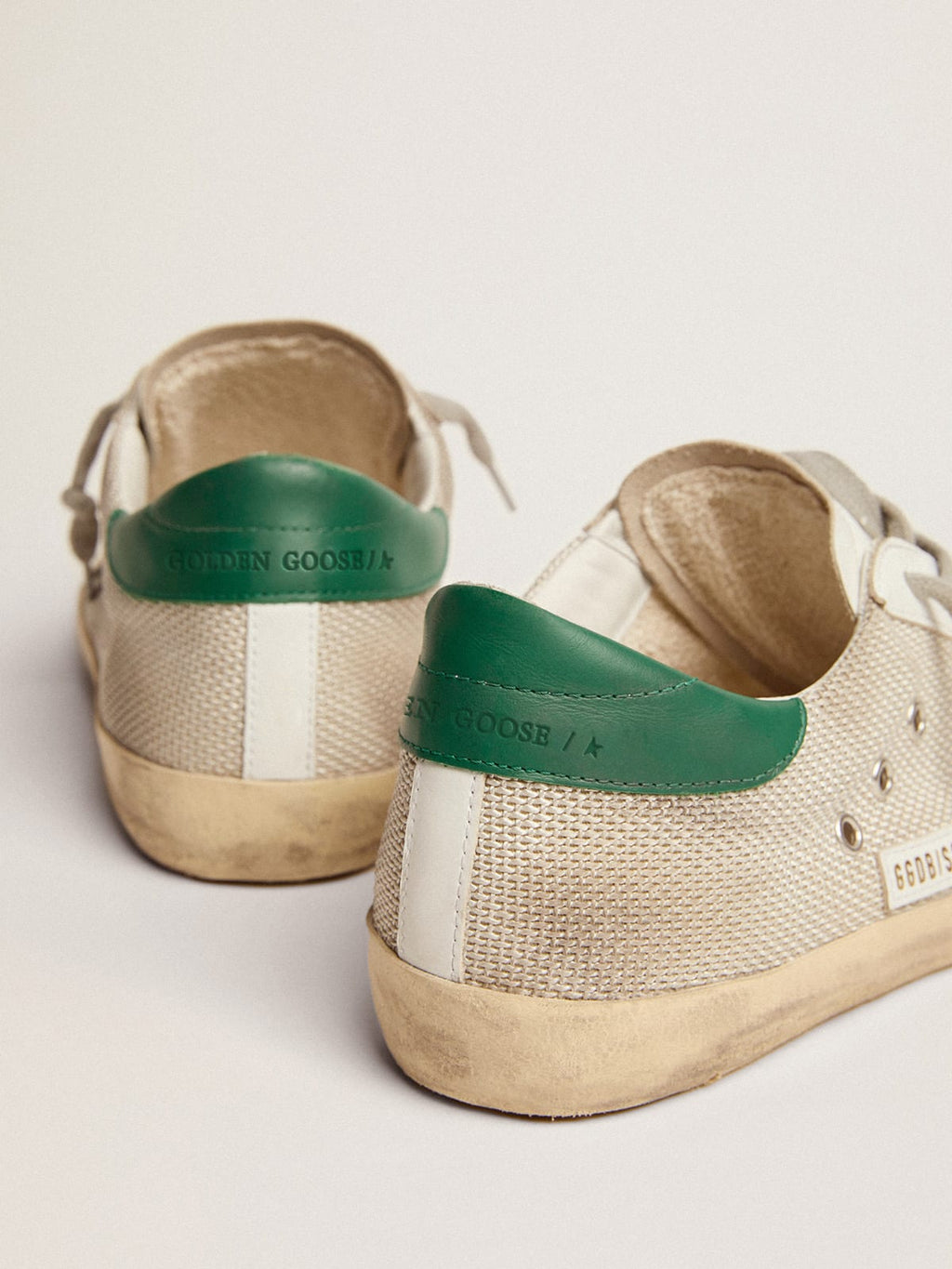 Sneaker Super-Star in rete color argento chiaro con stella in suede grigio