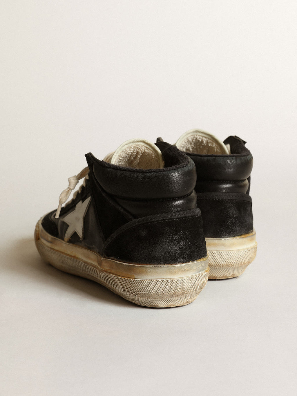 Mid Star Donna in nappa e suede neri con stella in pelle bianca