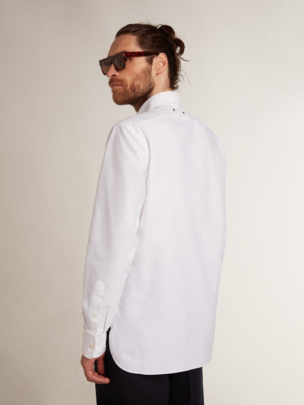 Camicia di colore bianco in cotone