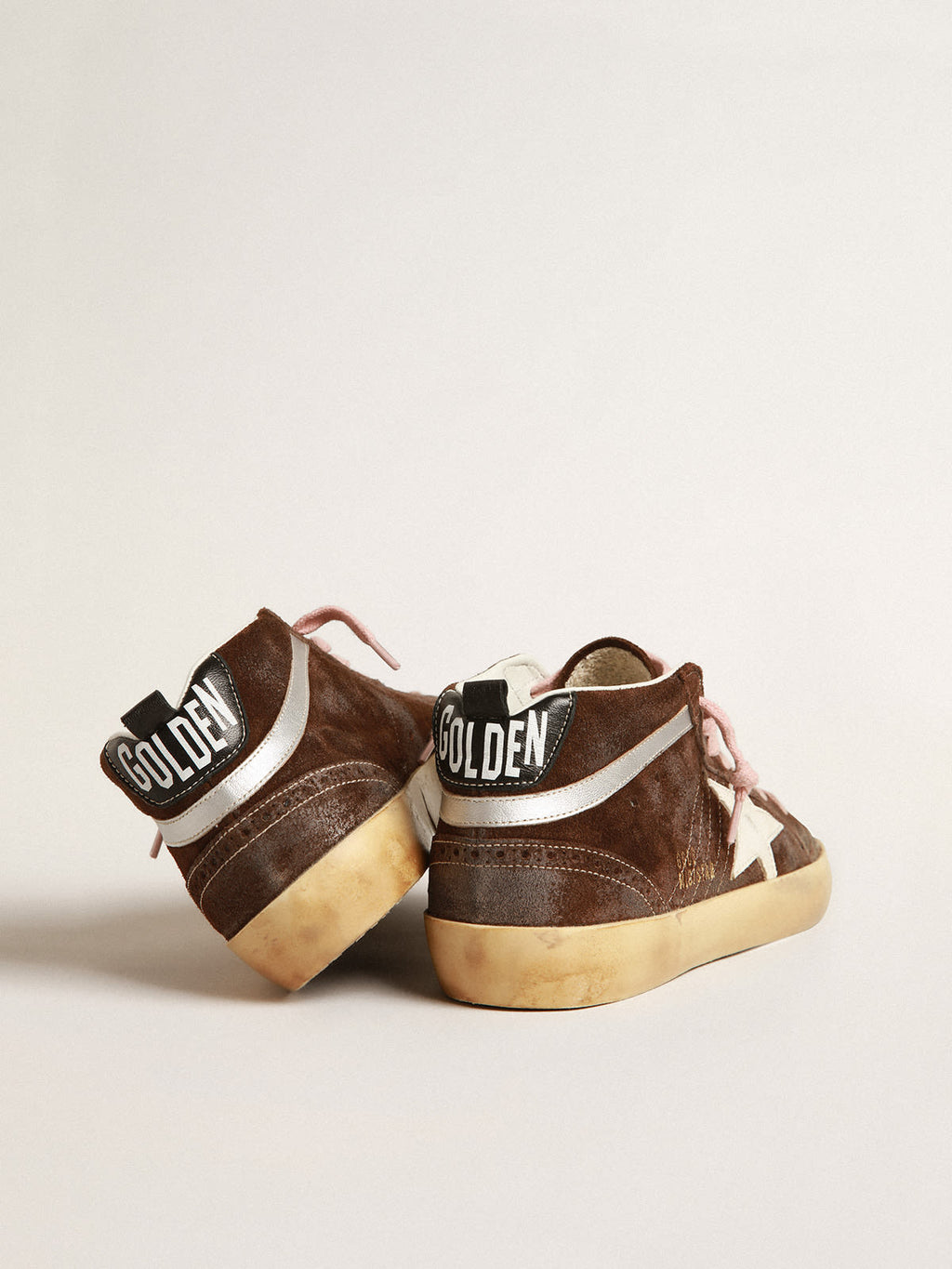 Mid Star in suede marrone con stella in pelle bianca