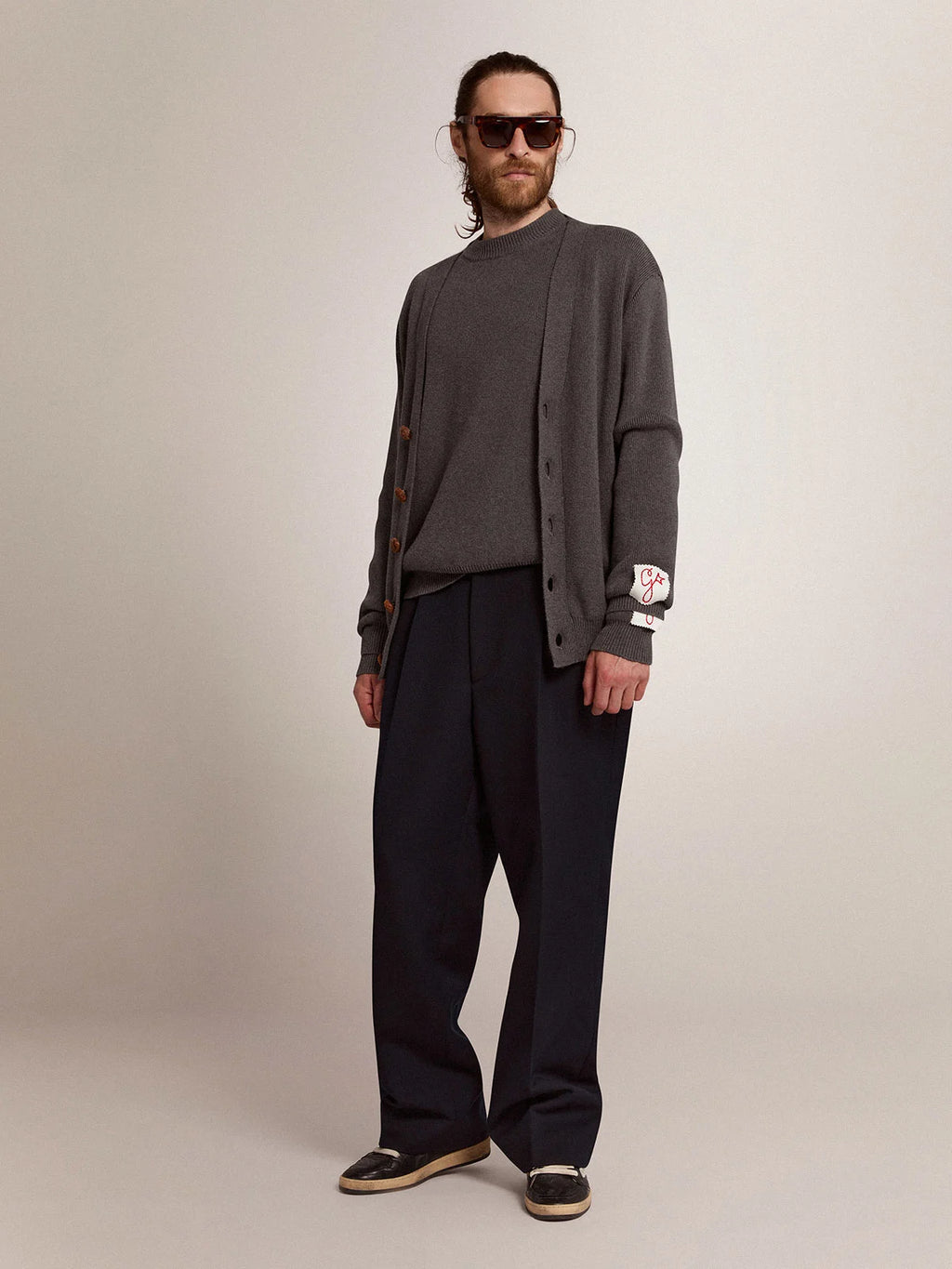 Cardigan da uomo in cotone grigio mélange con logo sul retro
